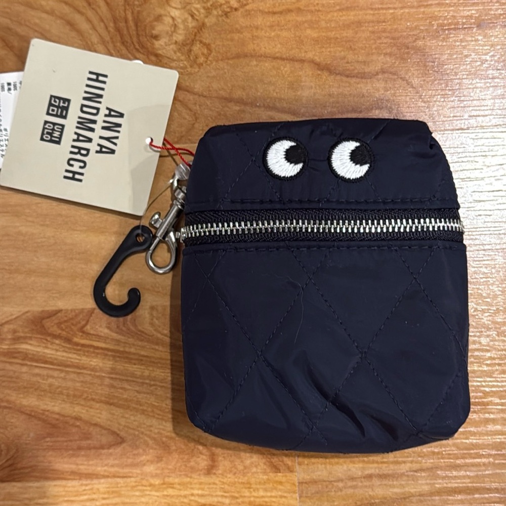 UNIQLO Anya Hindmarch Eco Tote keychain Navy shopping bag NWT